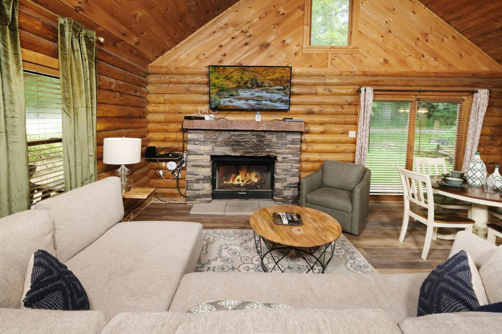 Grove Creek Cabin Gatlinburg Exterior photo